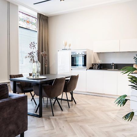 Xxl Loft With Bath Located Stadsvilla ティルブルグ エクステリア 写真