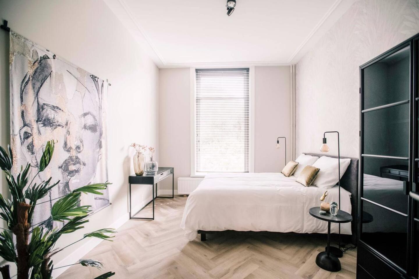 Xxl Loft With Bath Located Stadsvilla ティルブルグ エクステリア 写真