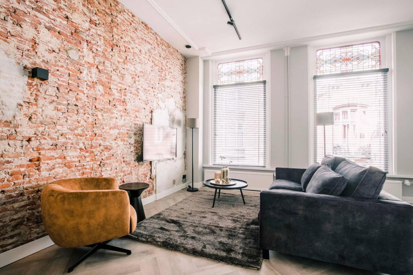Xxl Loft With Bath Located Stadsvilla ティルブルグ エクステリア 写真
