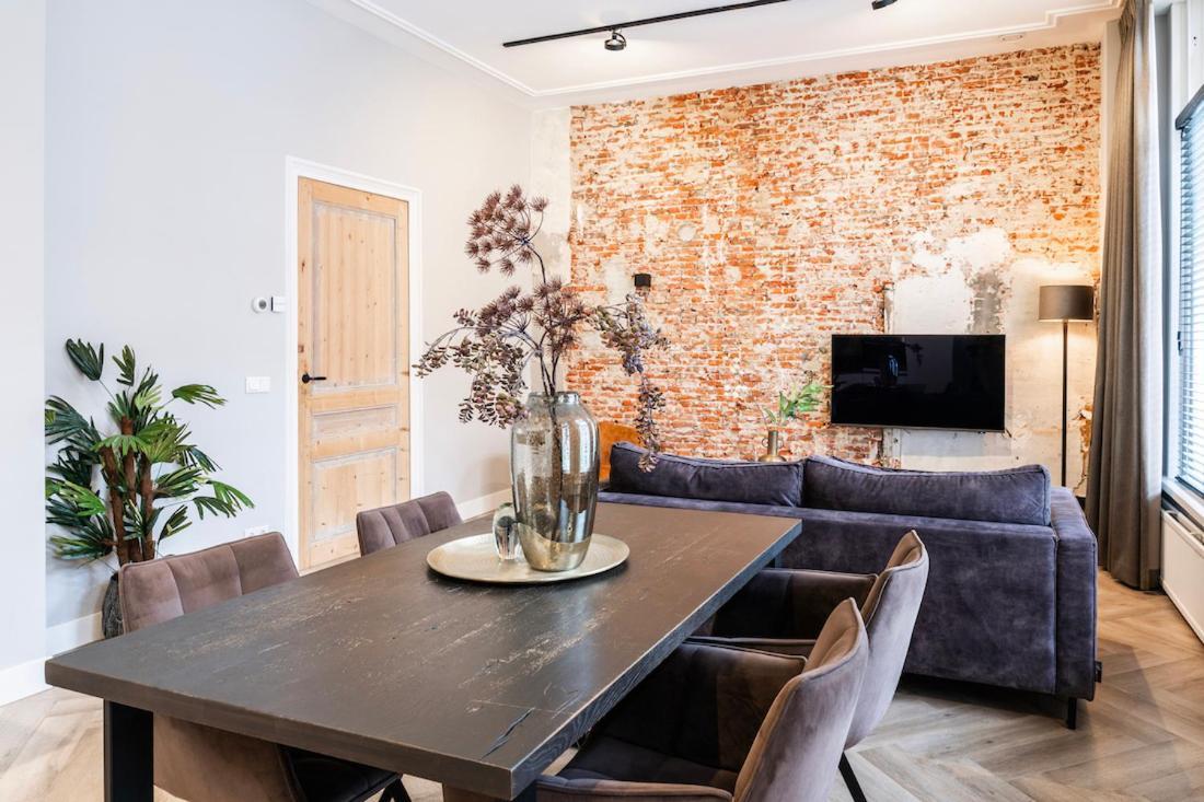 Xxl Loft With Bath Located Stadsvilla ティルブルグ エクステリア 写真