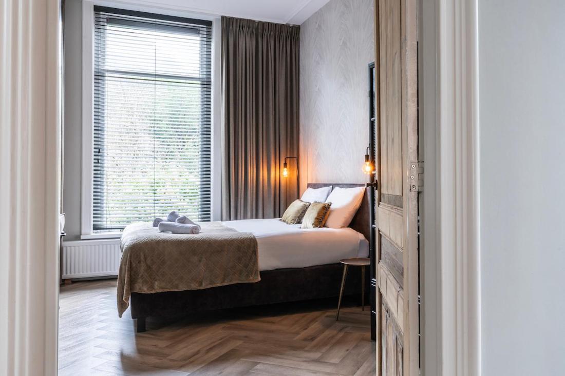 Xxl Loft With Bath Located Stadsvilla ティルブルグ エクステリア 写真